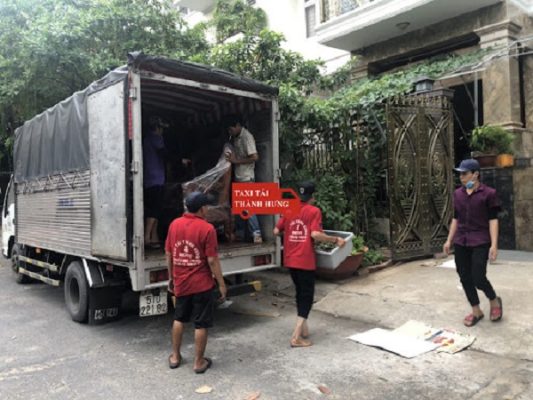 Khi nào bạn cần thuê taxi tải, lưu ý khi thuê xe taxi tải