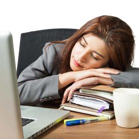 Ngủ trưa có tốt không? Giấc ngủ trưa bao lâu là đủ?