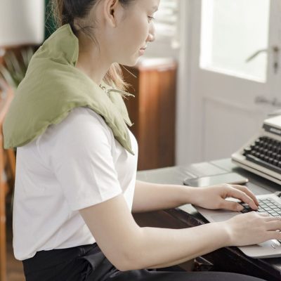 Tổng hợp 3 cách thư giãn vùng cổ cho dân văn phòng