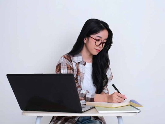 Luyện thi TOEIC tại Hiền Nhung TOEIC: Chinh phục 650-800+ chỉ sau 1 khóa học